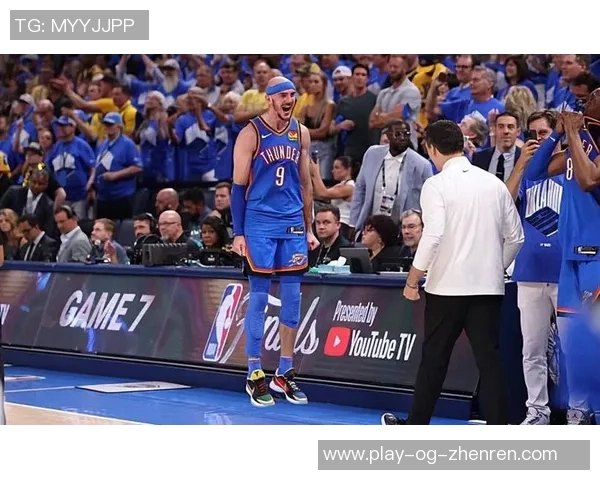 兰德尔半场表现稳定12投4中贡献13分5篮板1助攻状态回暖助力球队奋战